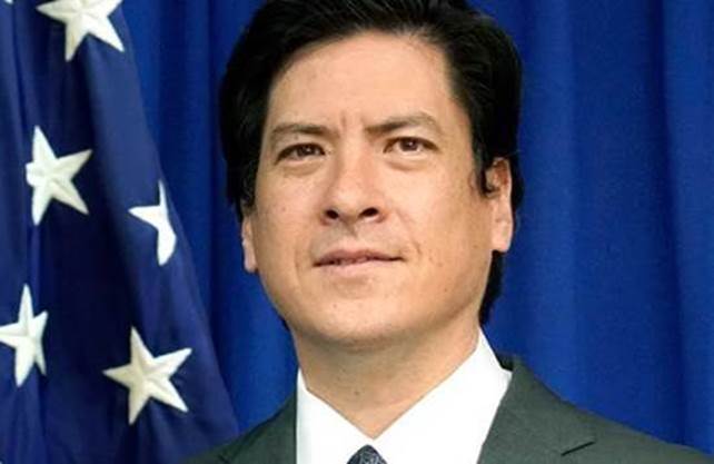 Chair Alexander Hoehn-Saric portrait