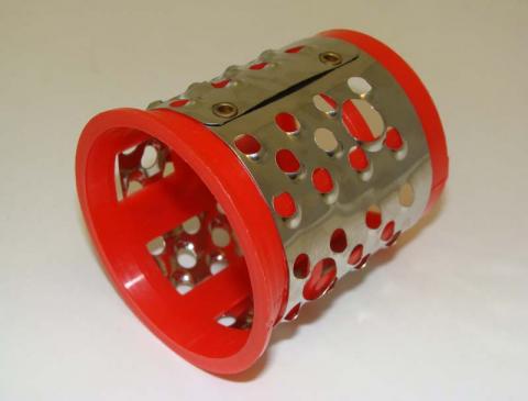 The ice-shaving cylinder for the sno-cone machine